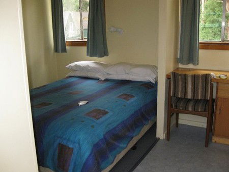 Strahan Backpackers YHA - St Kilda Accommodation 1