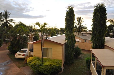 Ashs Holiday Units And Cafe - St Kilda Accommodation 5