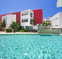 Element on Coolum Beach - St Kilda Accommodation