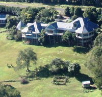 The Spotted Chook Ferme Auberge and Amelies Petite Maison - St Kilda Accommodation