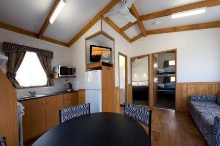Canberra Motor Village - St Kilda Accommodation 4