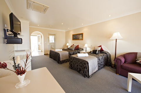 Harbourview Motel Bermagui - St Kilda Accommodation 2
