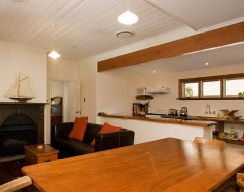 The Cottage - Berry - St Kilda Accommodation 3