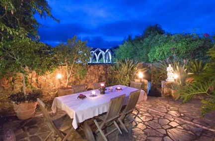 Castle On The Hill Bed And Breakfast - St Kilda Accommodation 2