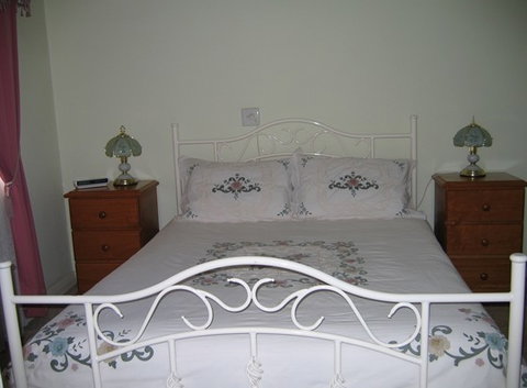 Bettys Cottage - St Kilda Accommodation 3