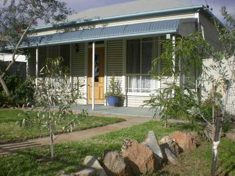 Kookaburra Cottage - Broken Hill - St Kilda Accommodation 4