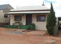 Lilly May Cottage - St Kilda Accommodation 0