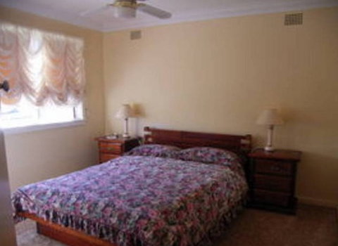 Maeville Cottage - St Kilda Accommodation 1