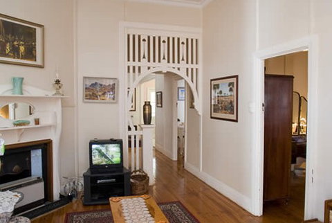 Toddington Cottage - St Kilda Accommodation 0