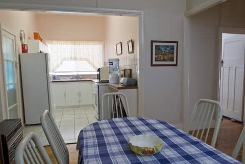 Toddington Cottage - St Kilda Accommodation 2