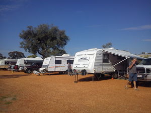 Lightning Ridge Tourist Park - St Kilda Accommodation 1