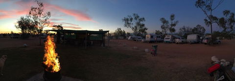 Lightning Ridge Tourist Park - St Kilda Accommodation 3