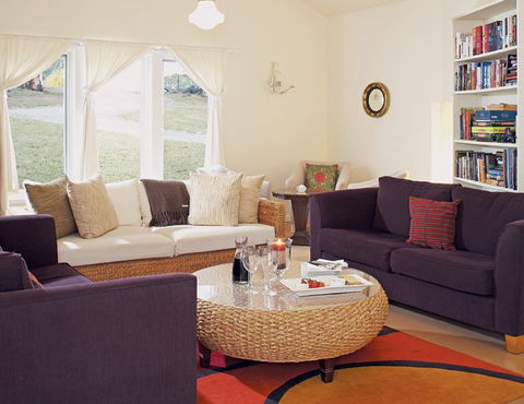 Andreas White House - St Kilda Accommodation 2