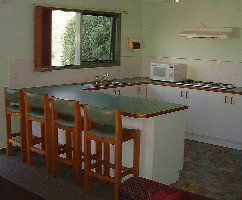 Khancoban Rose Holiday Units - St Kilda Accommodation 2