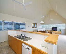 Crows Nest - Nelson Bay - St Kilda Accommodation 2