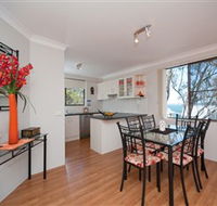Magnus Street Treetops - St Kilda Accommodation