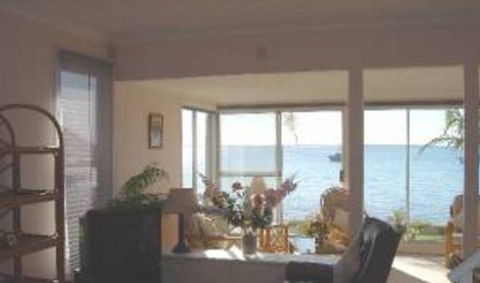 8 Seaview Crescent - St Kilda Accommodation 2