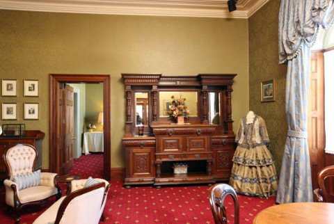 Mandelson's Of Goulburn - St Kilda Accommodation 3