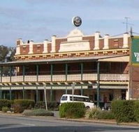 Commercial Hotel Barellan - St Kilda Accommodation