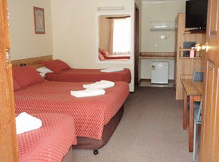 Aalbany Motor Inn - St Kilda Accommodation 2
