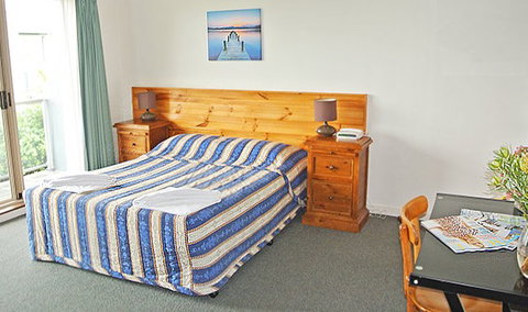 Anchor Inn - St Kilda Accommodation 2