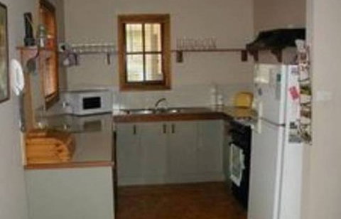 Carinya Cottage Holiday House In Gerringong - Near Kiama - St Kilda Accommodation 2
