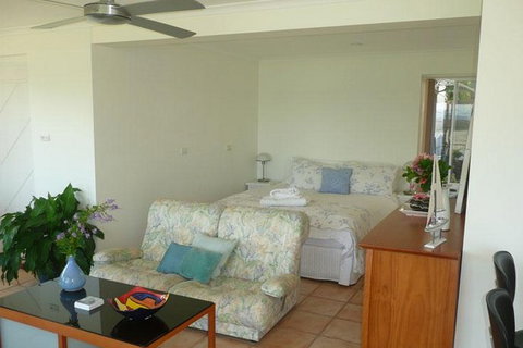Alexandra Suite - St Kilda Accommodation 2