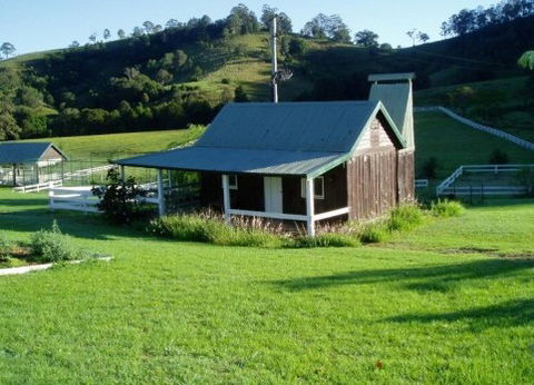 Barkeldine Farm Country Retreat - St Kilda Accommodation 3