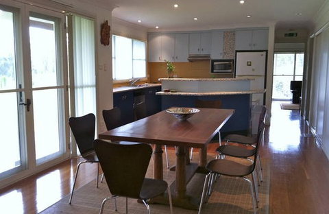 Artist Cottage Ogishi Craft Centre - St Kilda Accommodation 3