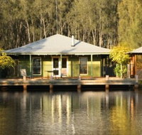 Billabong Moon - St Kilda Accommodation
