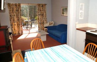 Blackheath Holiday Cabins - St Kilda Accommodation 3