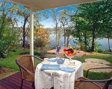 Blue Mountains Lakeside Bed And Breakfast - St Kilda Accommodation 5