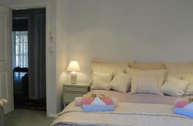 Abby Lodge - St Kilda Accommodation 5