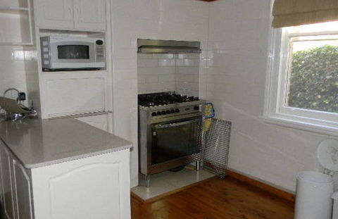 Chuck's Place - St Kilda Accommodation 3