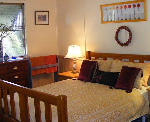 Windswept Country Retreat - St Kilda Accommodation 1