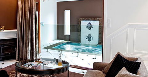 The Castle On Tamborine Spa Retreat - St Kilda Accommodation 4