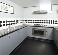 Sleep and Go Hotel Preston - St Kilda Accommodation