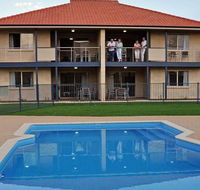 Pinnacles Edge Resort - St Kilda Accommodation