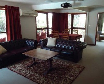 Fairy Wren Lodge Bed & Breakfast - St Kilda Accommodation 2