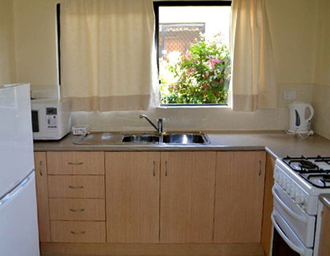 Atherton Holiday Park - St Kilda Accommodation 2