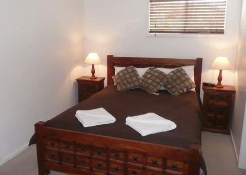 Beachside Holiday Units - St Kilda Accommodation 0