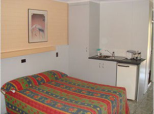 Emu Park Motel - St Kilda Accommodation 3