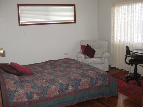 Cockatoo Drive - St Kilda Accommodation 4