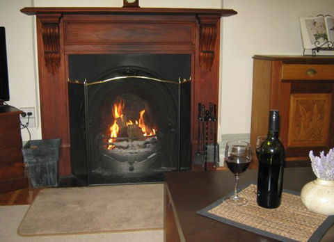 Amalie Cottage Waikerie - St Kilda Accommodation 1