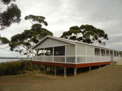 Oyster Bay Retreat - St Kilda Accommodation 0