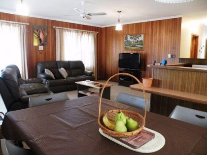 Oyster Bay Retreat - St Kilda Accommodation 2