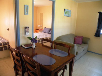 Baudin Budget Units 2&3 And Cottage - St Kilda Accommodation 2