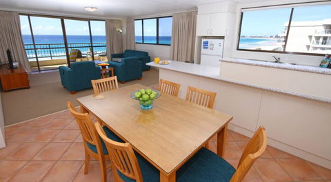 San Simeon Beachfront Apartments - St Kilda Accommodation 8