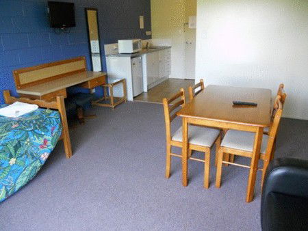 Cape Hillsborough Nature Resort - St Kilda Accommodation 3