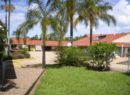 Carseldine Court Motel - St Kilda Accommodation